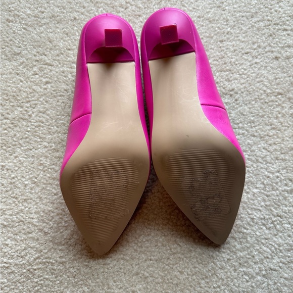 Hot Pink Steve Madden Heels - Picture 3 of 3